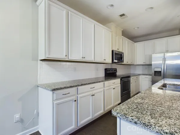 $2,250 | 6624 Berewick Commons Parkway, Charlotte, NC 28278