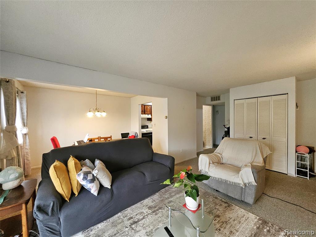 1502 Normandy Road, Unit 113 Clawson, MI 48073 - Photo 11 of 23