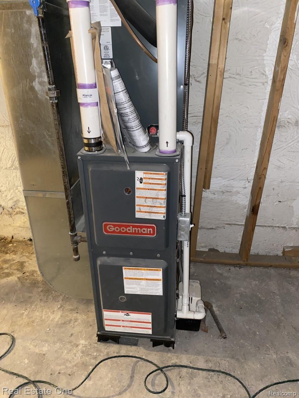 3147 Roods Lake Road Lapeer, MI 48446 - Photo 57 of 66 heating.jpg