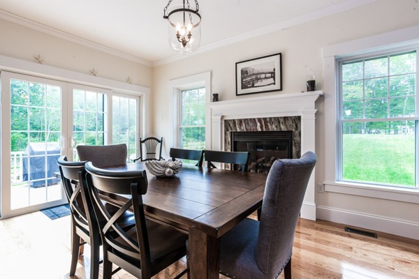 562 First Parish Road Scituate, MA 02066 - Photo 5 of 30 Gallery Image 5