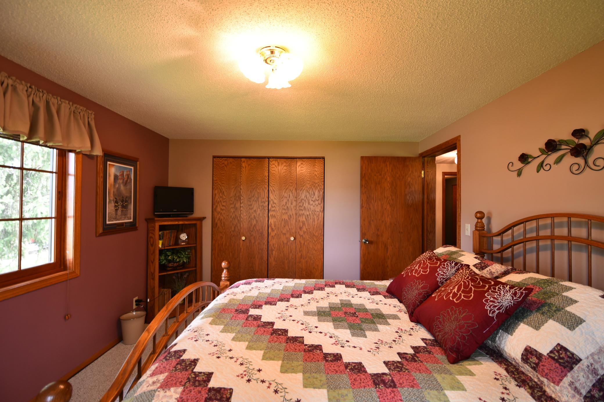 131 Walnut Street Zumbrota, MN 55992 - Photo 13 of 30