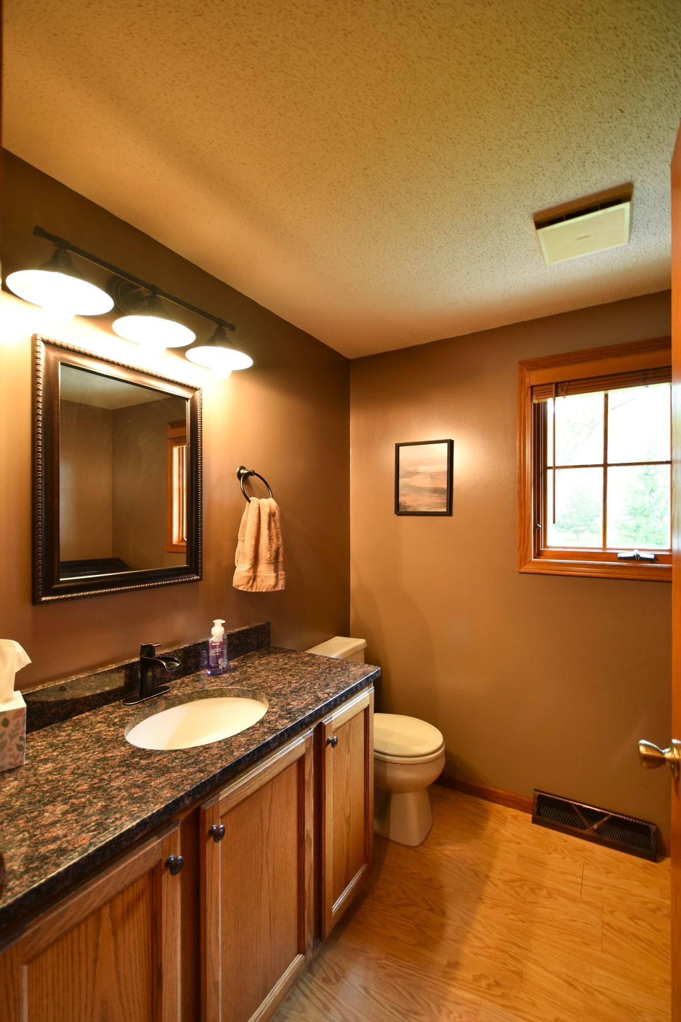 131 Walnut Street Zumbrota, MN 55992 - Photo 7 of 30