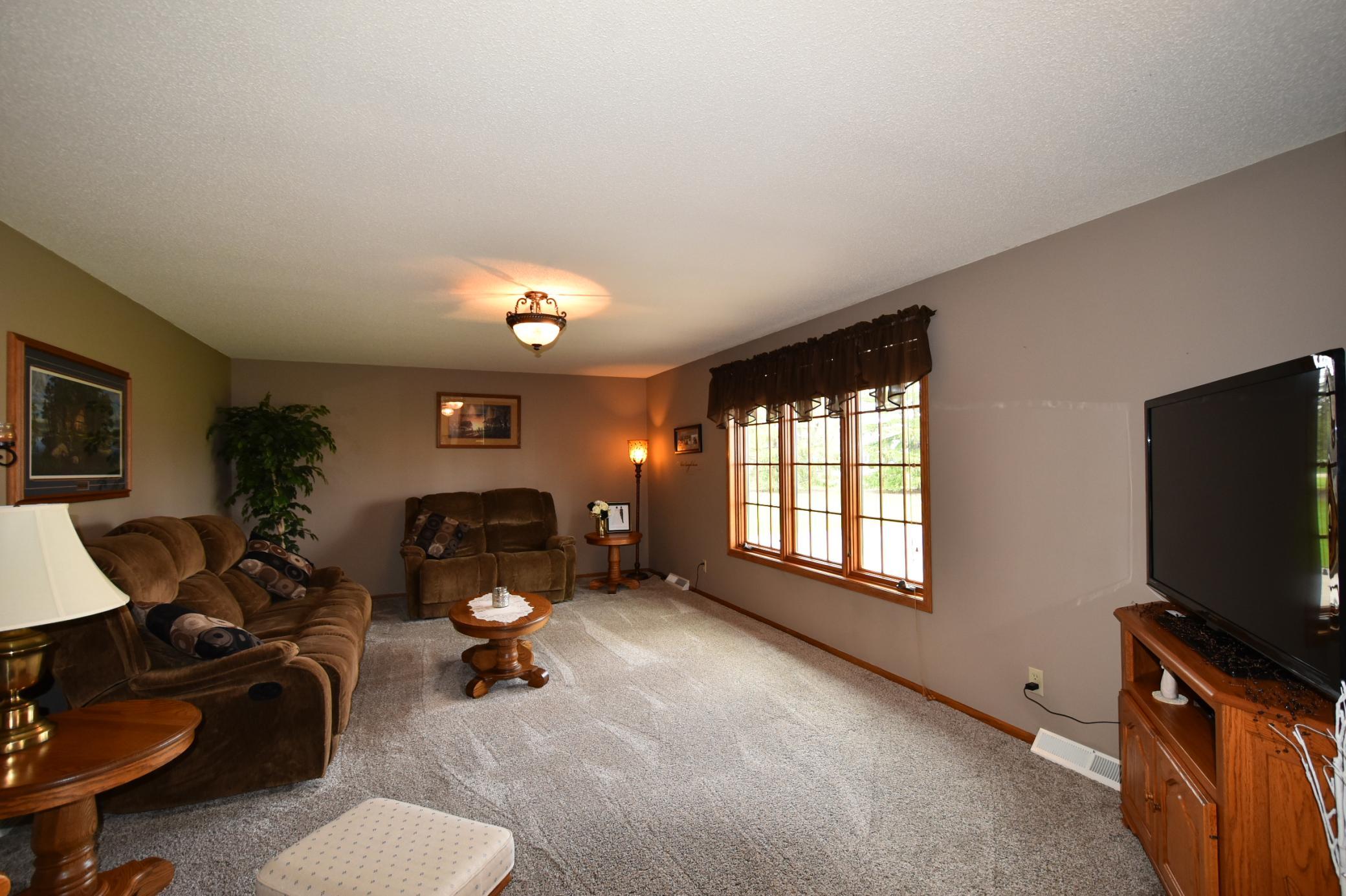 131 Walnut Street Zumbrota, MN 55992 - Photo 9 of 30