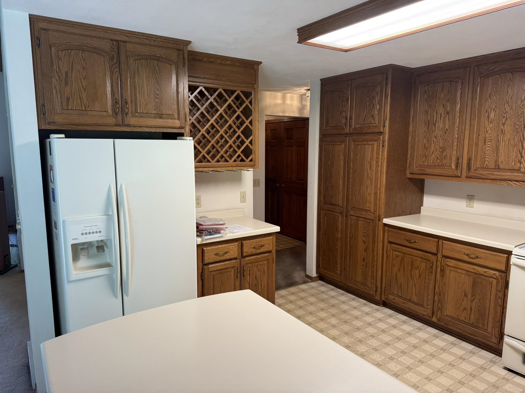 1864 Imperial Road Oshkosh, WI 54904 - Photo 4 of 25