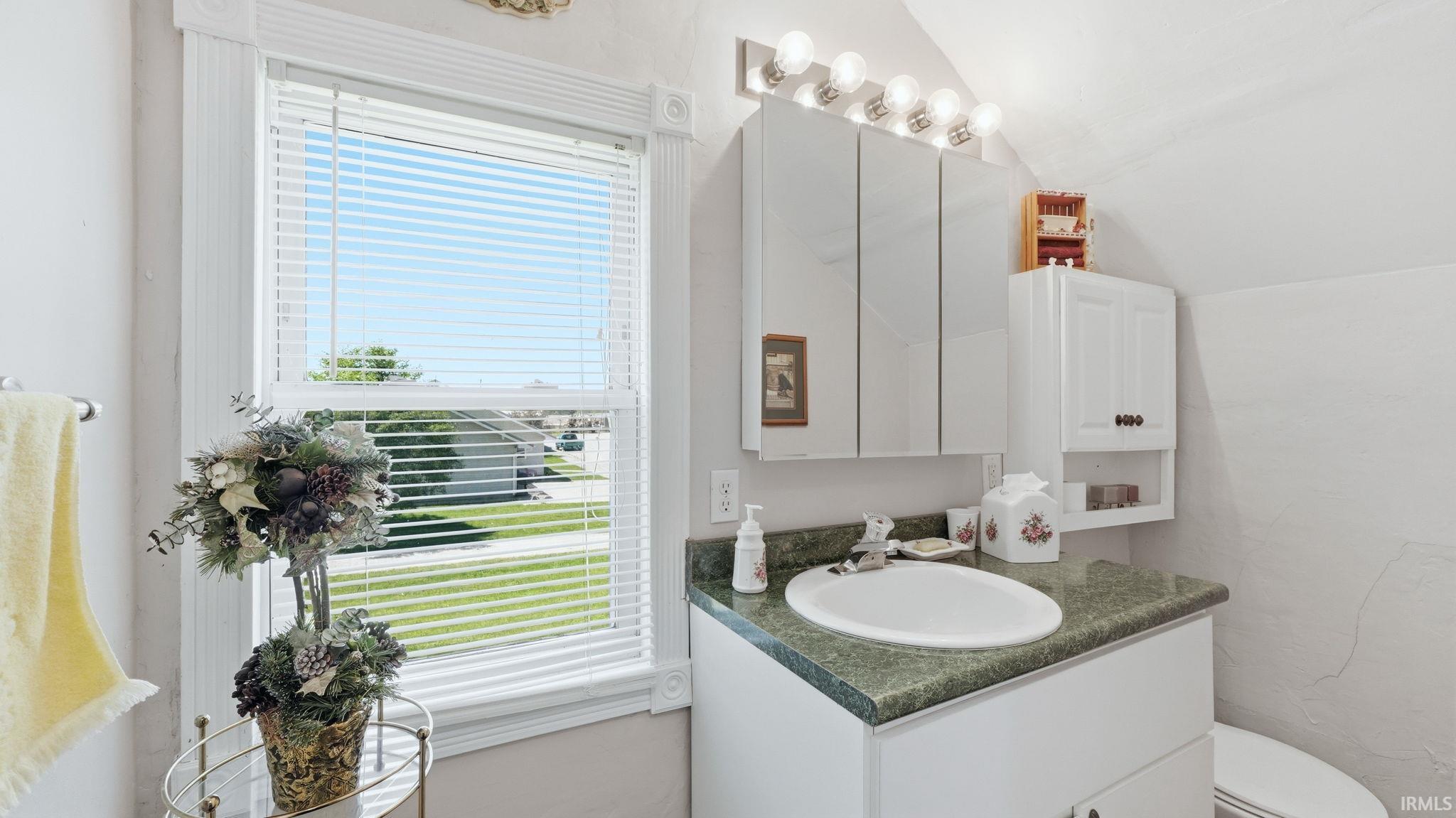 98 West Washington Street Poneto, IN 46781 - Photo 27 of 40