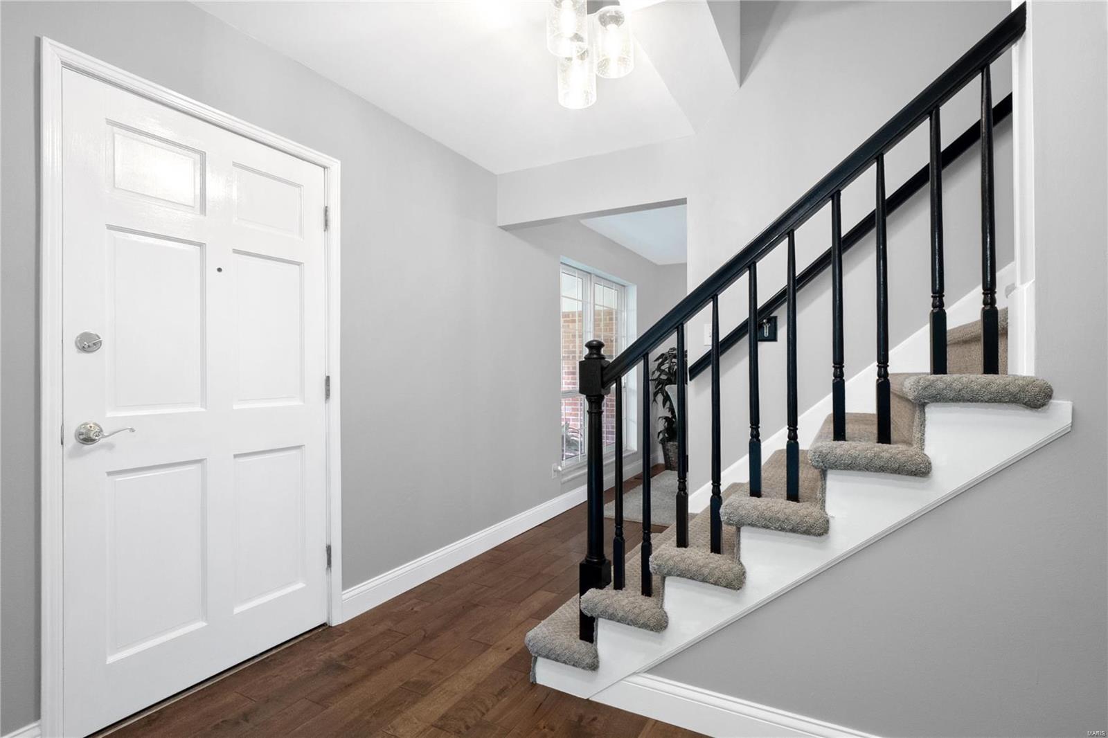14859 Conway Road Chesterfield, MO 63017 - Photo 3 of 42 Gallery Image 3