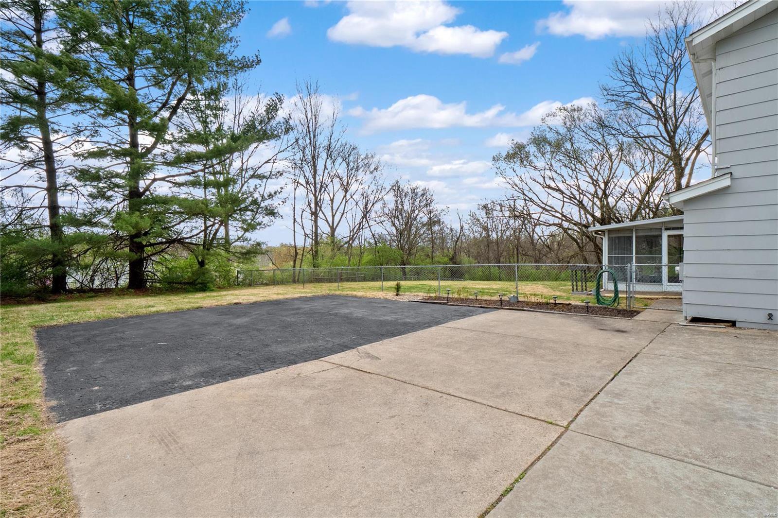 14859 Conway Road Chesterfield, MO 63017 - Photo 35 of 42 Gallery Image 35