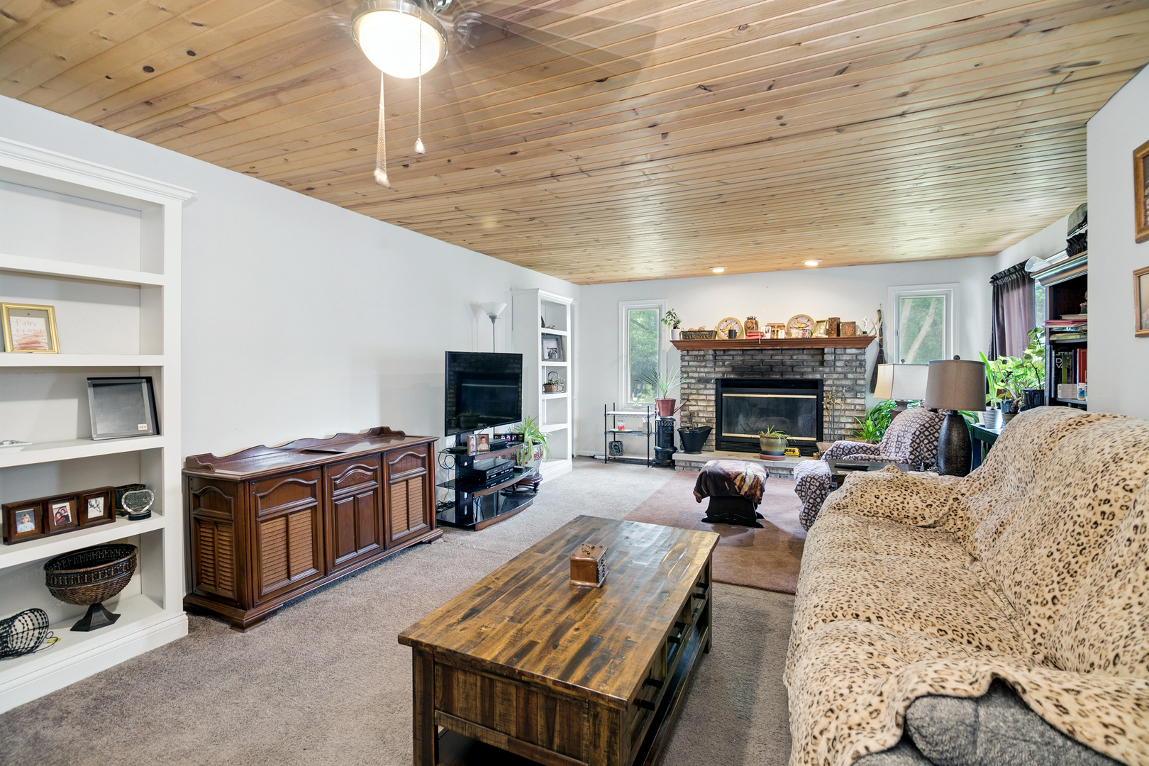 889 Armour Road Bourbonnais, IL 60914 - Photo 3 of 24