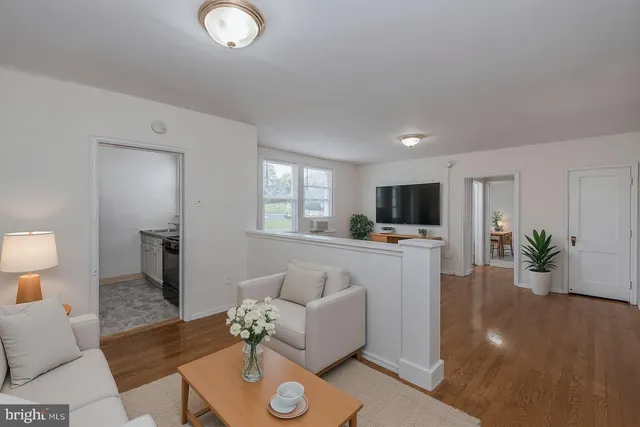 $1,563 | 7607 Eastern Avenue Northwest, Unit 202, Takoma Park, MD 20912