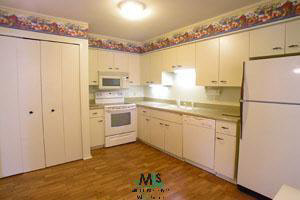 577 Victoria Court Rochester, MI 48307 - Photo 5 of 12 528794-4.JPG