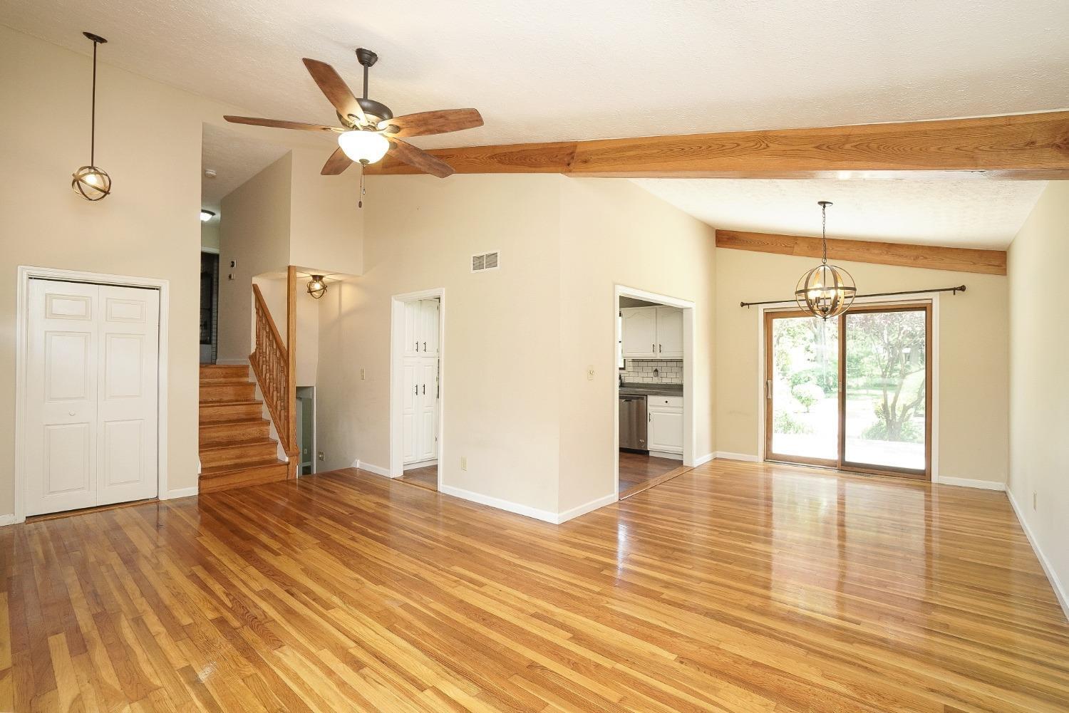 2566 Cross Country Road Beavercreek, OH 45431 - Photo 6 of 50