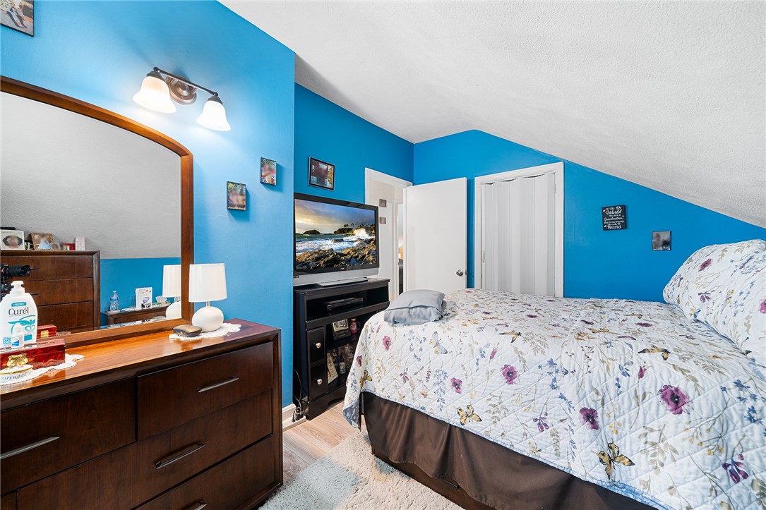 56 Cottage Street Warwick, RI 02886 - Photo 19 of 33