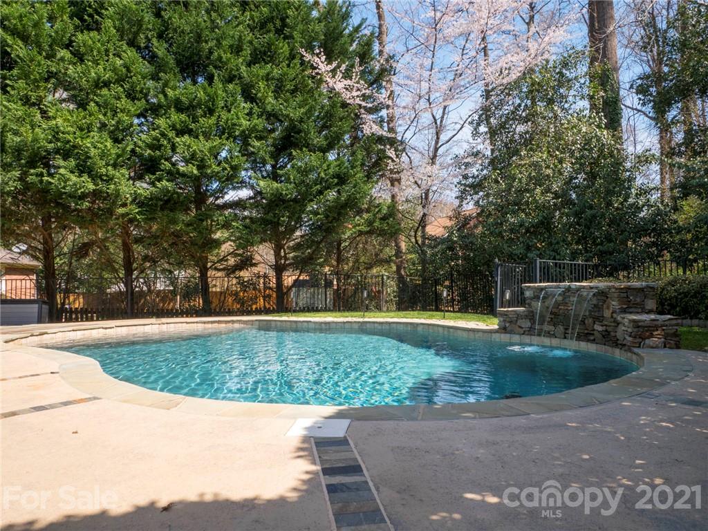5725 Brookhaven Road Charlotte, NC 28210 - Photo 28 of 39