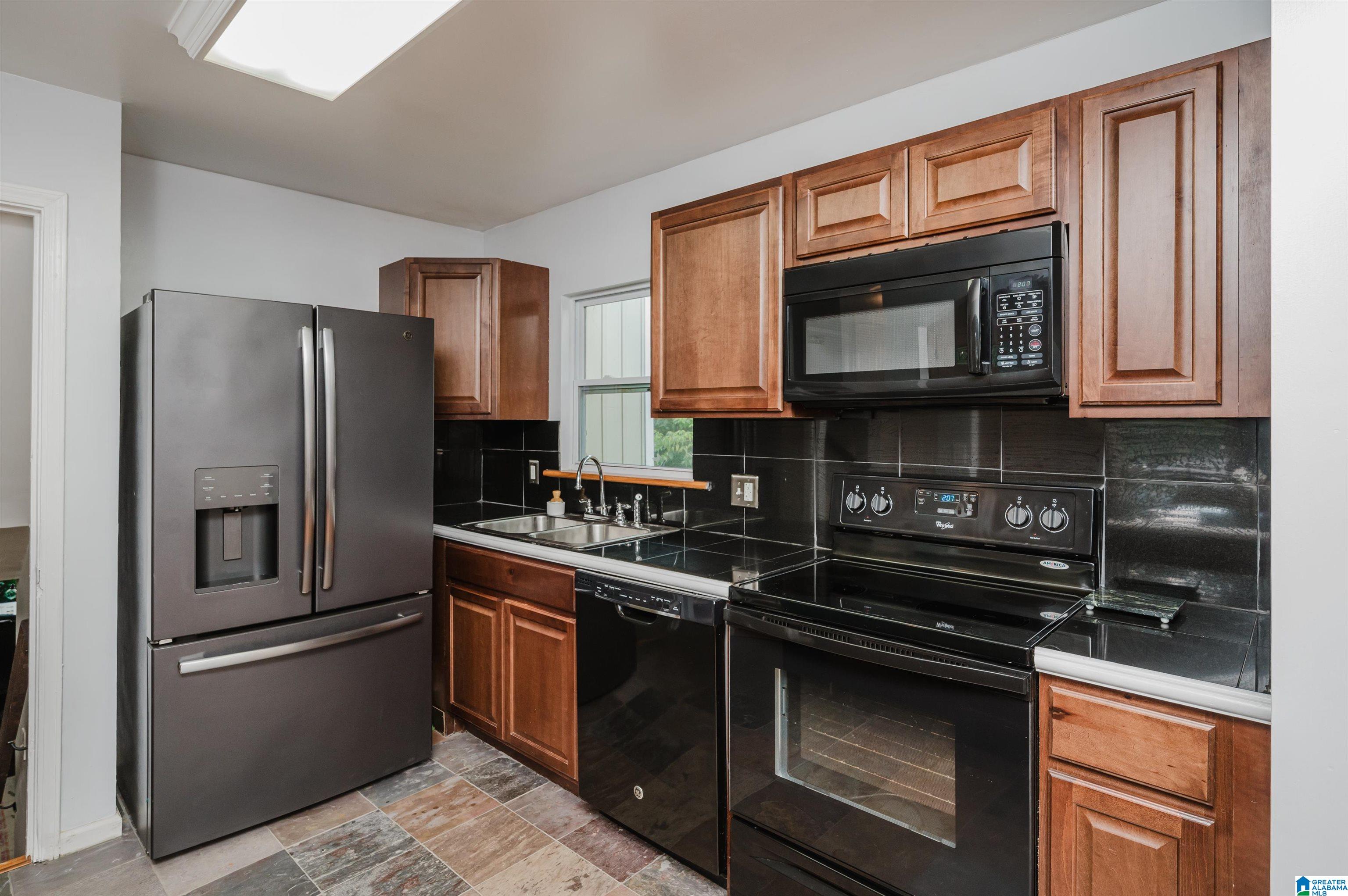 2230 Chapel Road Birmingham, AL 35226 - Photo 13 of 40