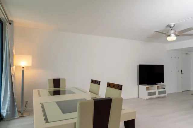 a view of a livingroom with furniture