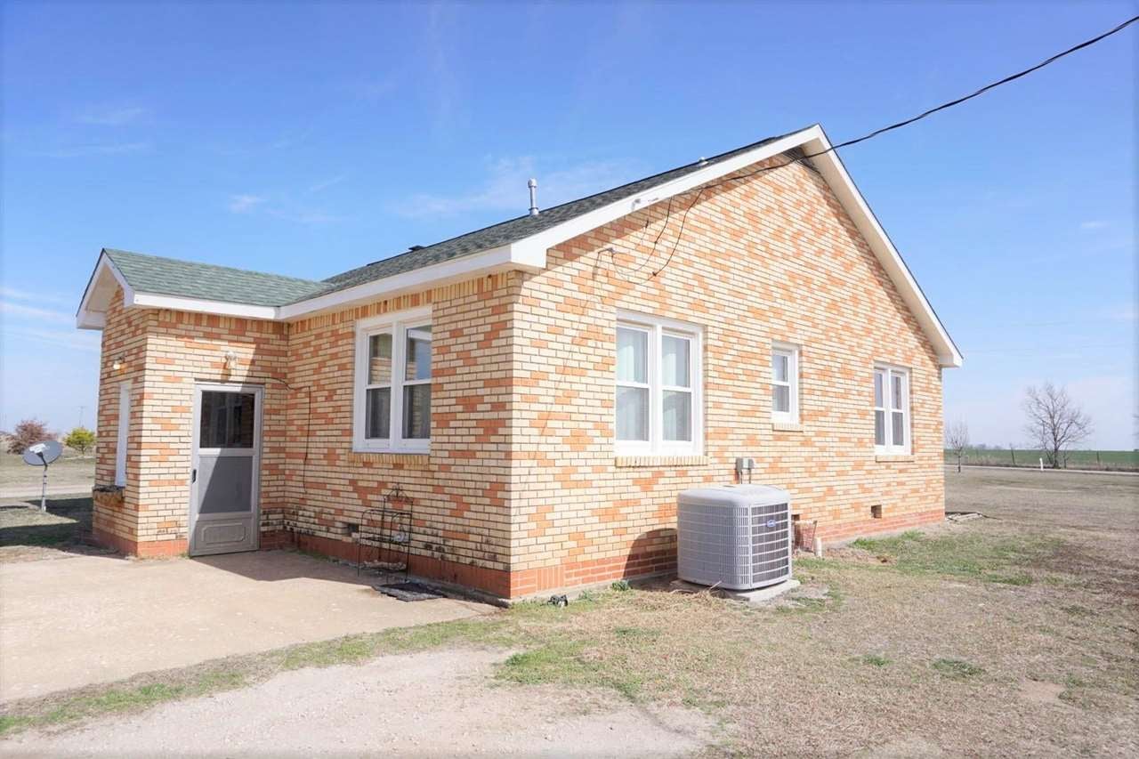 16201 County Road 100 Perry, OK 73077 - Photo 20 of 21 Gallery Image 20