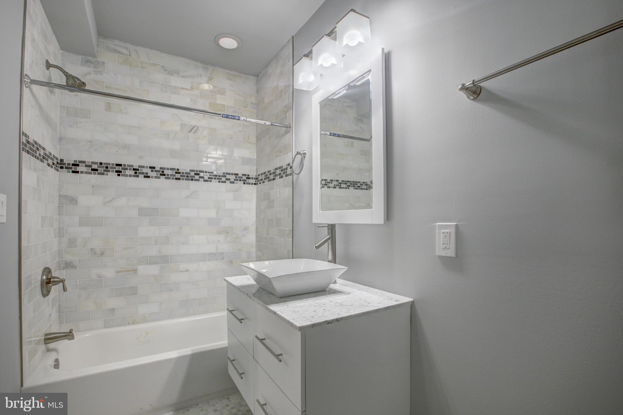 1827 Benning Road Northeast, Unit 403 Washington, DC 20002 - Photo 5 of 11