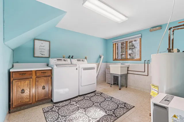 $265,000 | 507 1st Avenue East, Ada, MN 56510