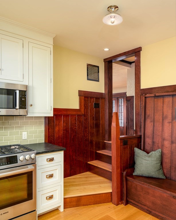 73 Wellesley Road Holyoke, MA 01040 - Photo 19 of 42 Gallery Image 19
