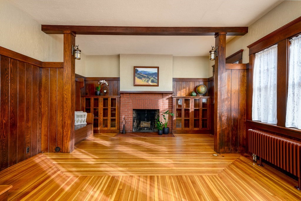 73 Wellesley Road Holyoke, MA 01040 - Photo 8 of 42 Gallery Image 8