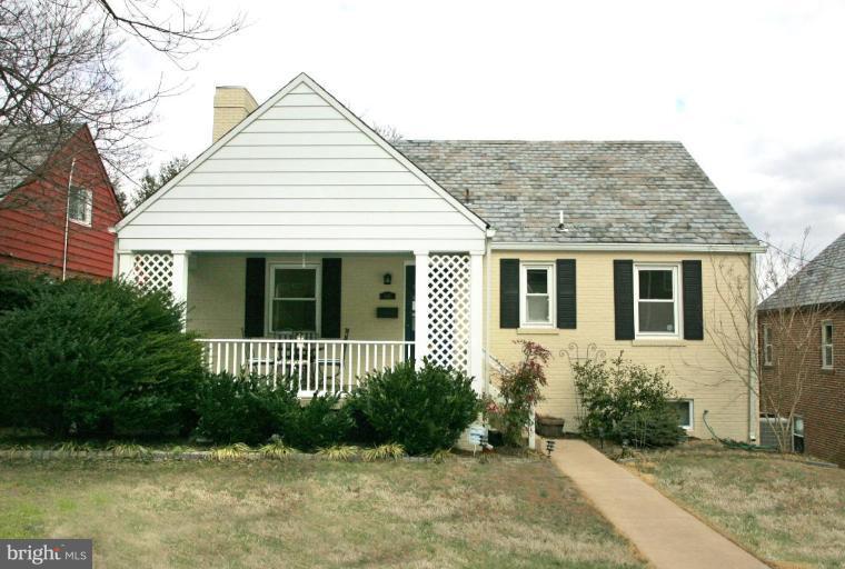 605 McNeill Road Silver Spring, MD 20910 - Photo 1 of 16 Larger than it looks from the Front