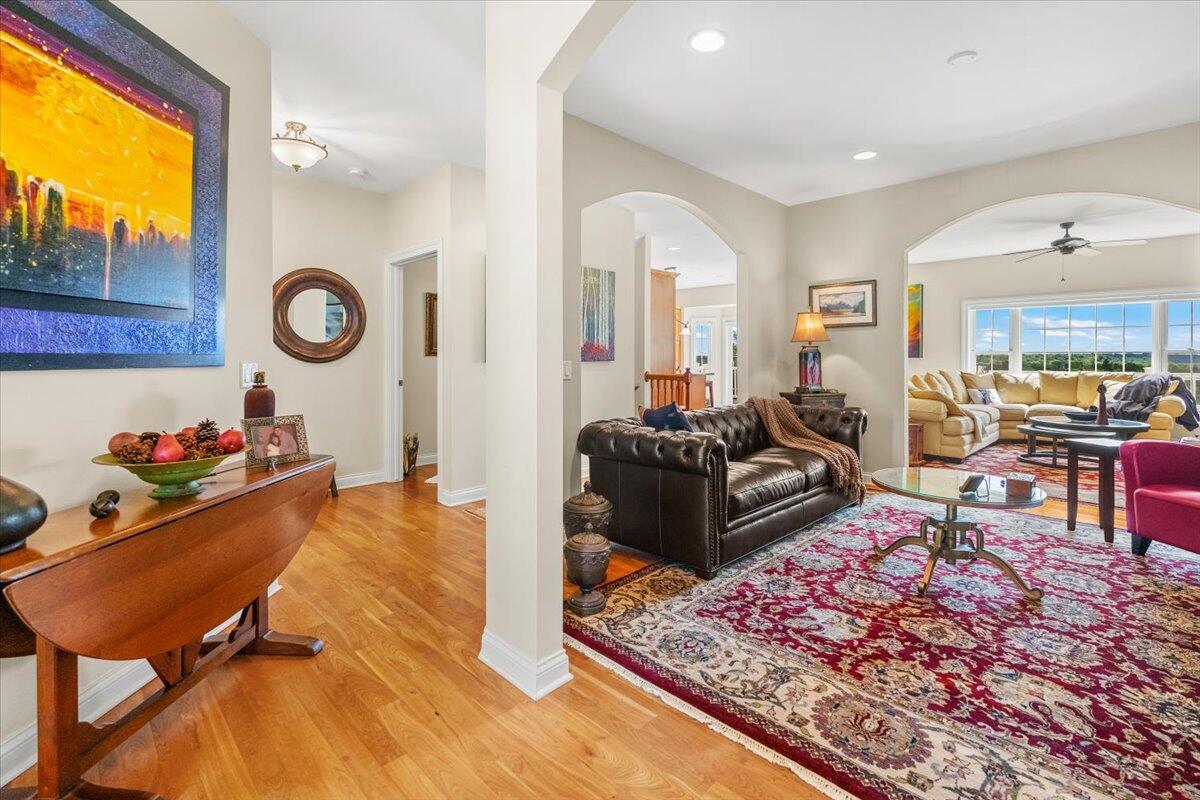 630 Stone Ridge Drive Lake Geneva, WI 53147 - Photo 7 of 46 20-DSC09766-HDR