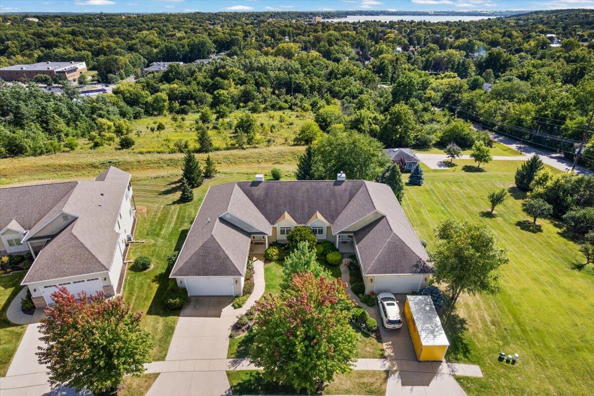 630 Stone Ridge Drive Lake Geneva, WI 53147 - Photo 26 of 46 15-DJI_0335