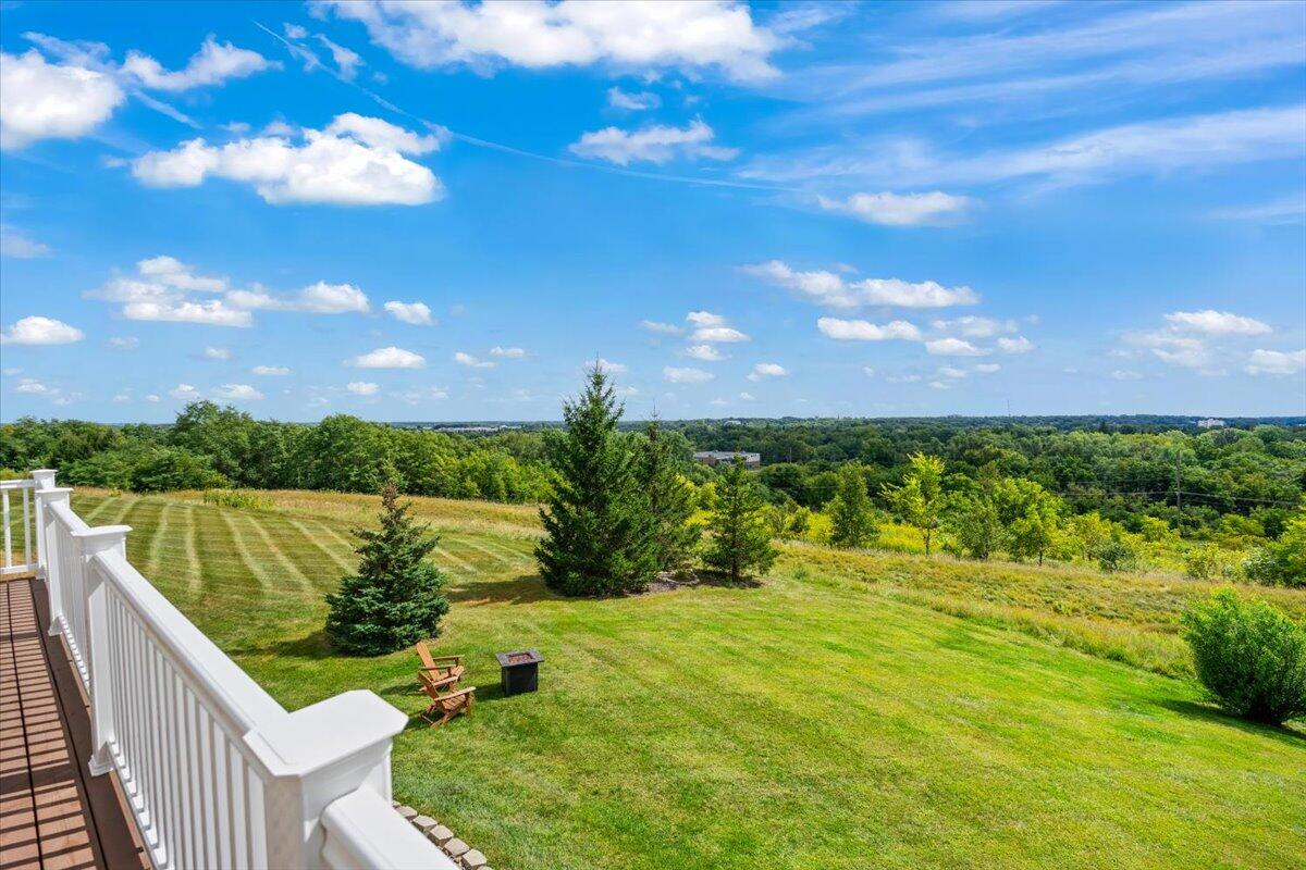 630 Stone Ridge Drive Lake Geneva, WI 53147 - Photo 3 of 46 36-DSC09847-HDR