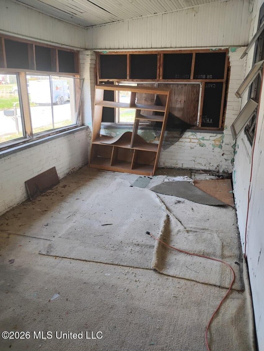 809 Church Avenue Meridian, MS 39301 - Photo 5 of 7 1