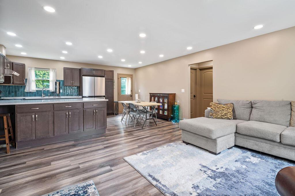 4170 Demorest Road Grove City, OH 43123 - Photo 4 of 25 Family room view from entrance