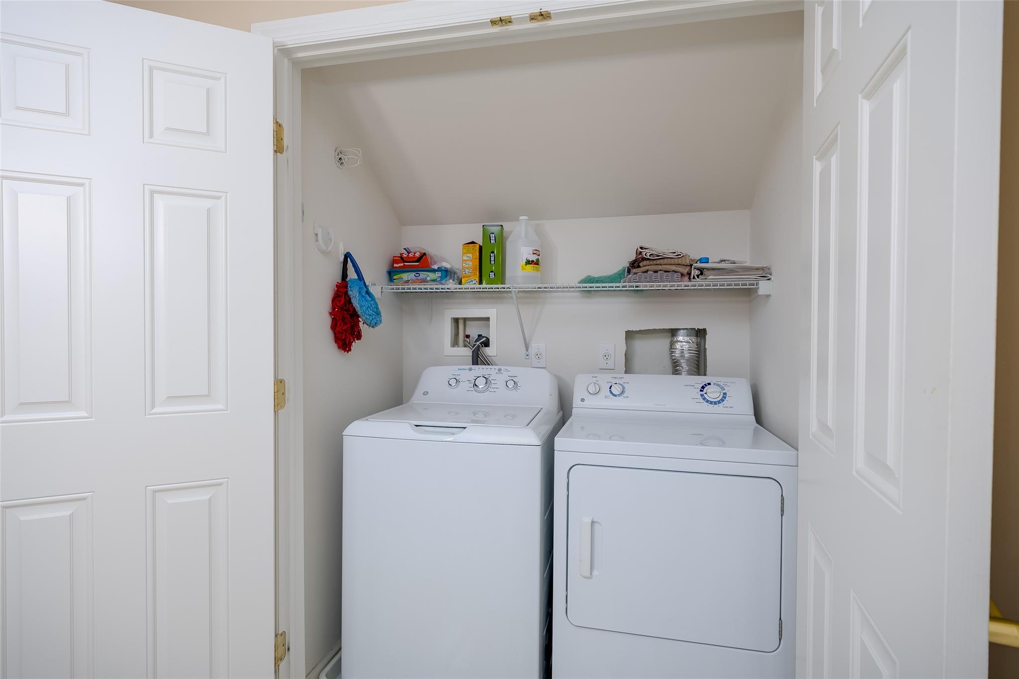 166 Ira Road Mount Sinai, NY 11766 - Photo 15 of 37 a utility room with dryer and washer