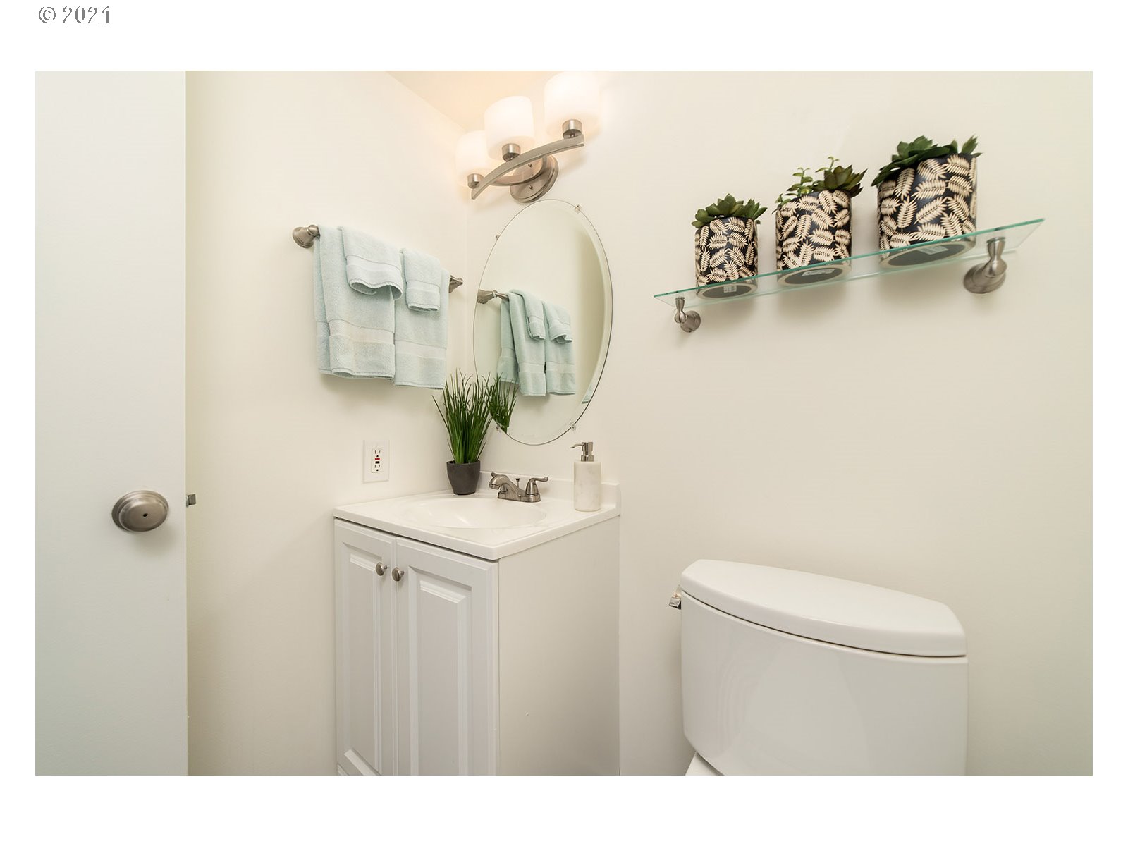 6625 West Burnside Road, Unit 230 Portland, OR 97225 - Photo 27 of 32 Gallery Image 27