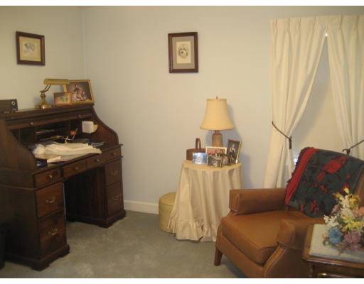 17 Longfellow Road Lexington, MA 02420 - Photo 13 of 18