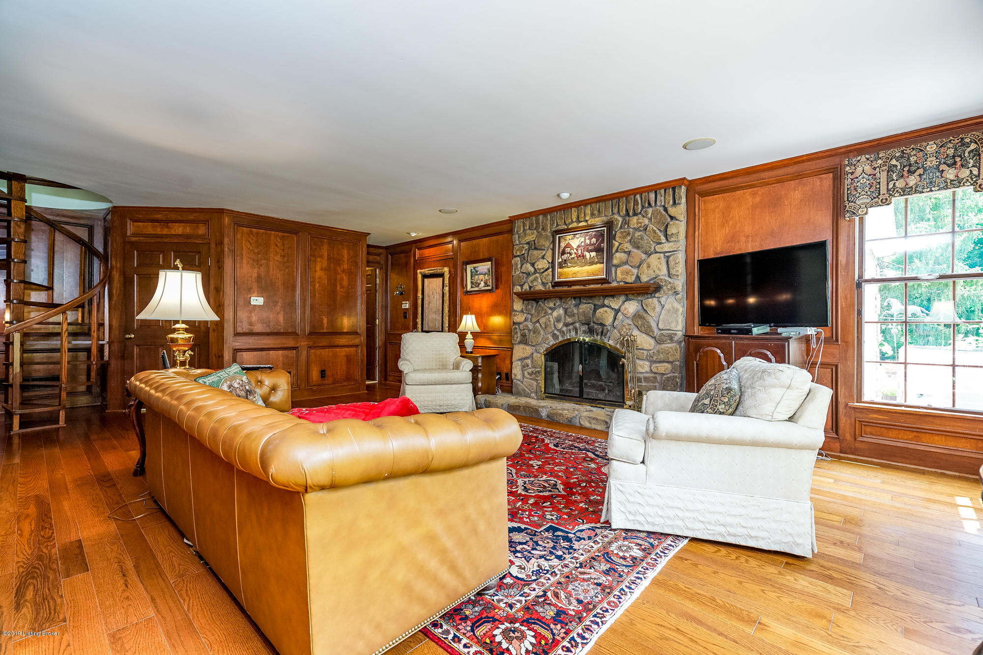 11600 Valley View Road Anchorage, KY 40223 - Photo 27 of 91 Family Room