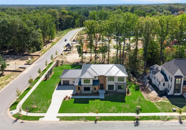 $3,050,000 | 203 Sugar Maple Lane, Unit 23, Matthews, NC 28104