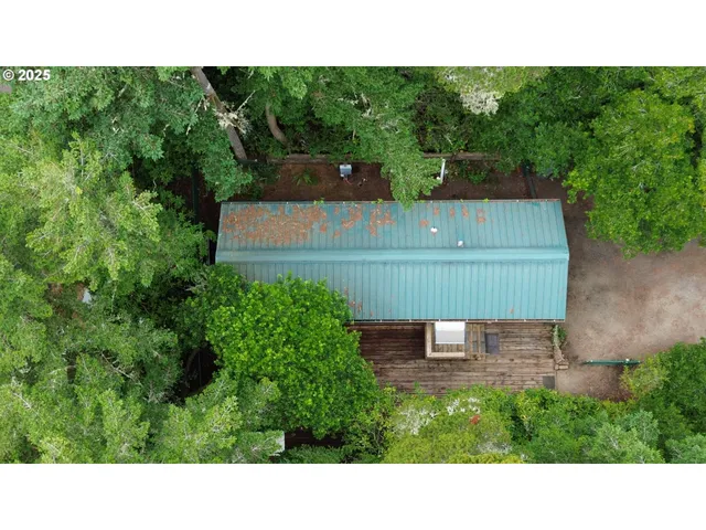 a black and white photo of a house