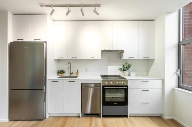 $3,925 | 955 Sterling Place, Unit 304 | Crown Heights