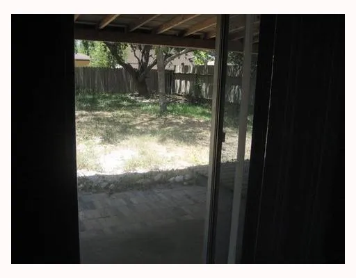 $875 | 2321 Manitoba Drive, Corpus Christi, TX 78418