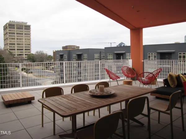 a picture of a city view