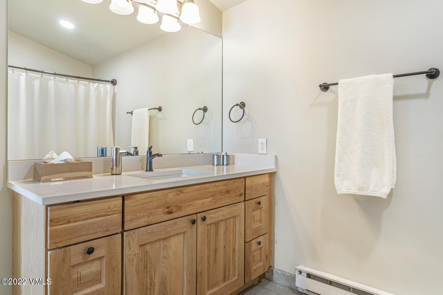 225 Gopher Road, Unit 44 Avon, CO 81620 - Photo 21 of 28 225 Gopher Rd G44-large-021-014-Bathroom