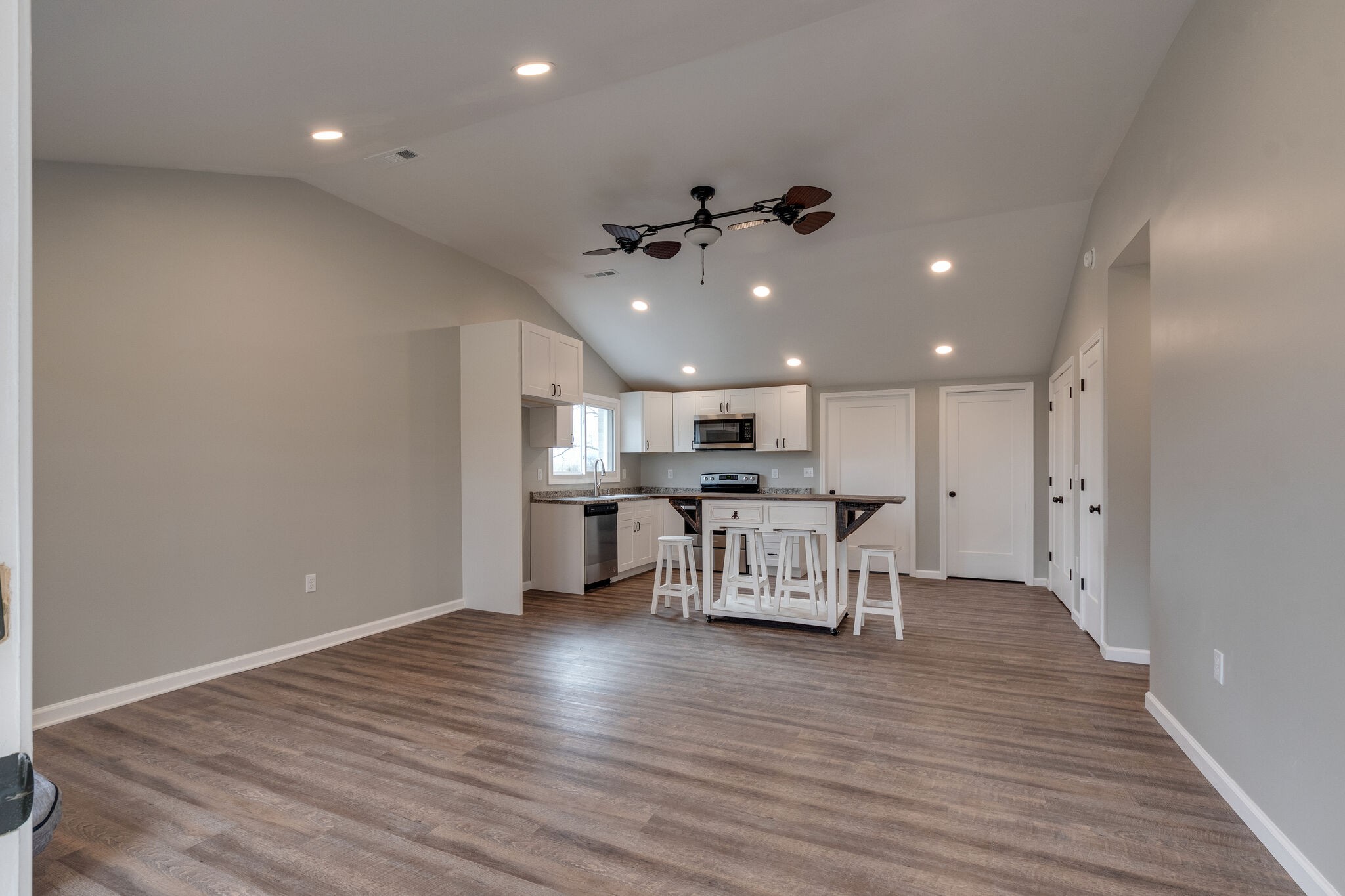 261 East Prospect Road Fayetteville, TN 37334 - Photo 4 of 27 Gallery Image 4