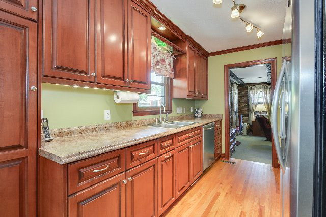 101 Plantation Road Martinez, GA 30907 - Photo 13 of 36 Galley kitchen