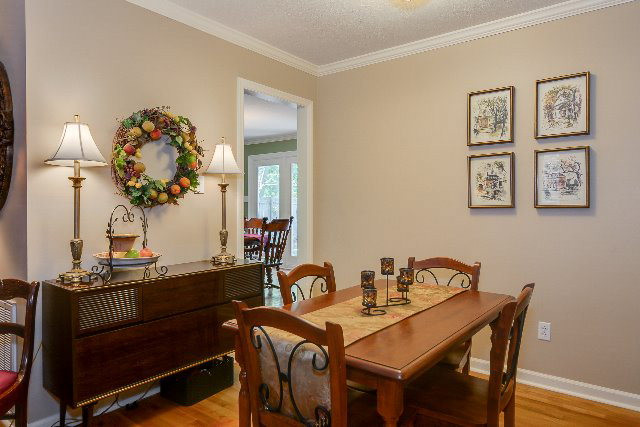 101 Plantation Road Martinez, GA 30907 - Photo 9 of 36 Dining room