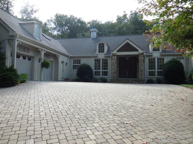 409 Golf Course Road Linville, NC 28646 - Photo 1 of 41 Gallery Image 1