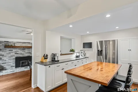 $490,000 | 31 Bethpage Drive, Bethel, CT 06801