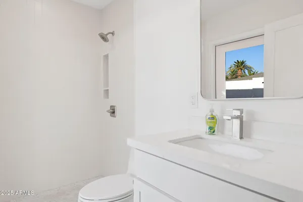 $1,350,000 | 342 East Orangewood Avenue, Phoenix, AZ 85020