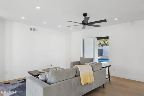 $1,350,000 | 342 East Orangewood Avenue, Phoenix, AZ 85020