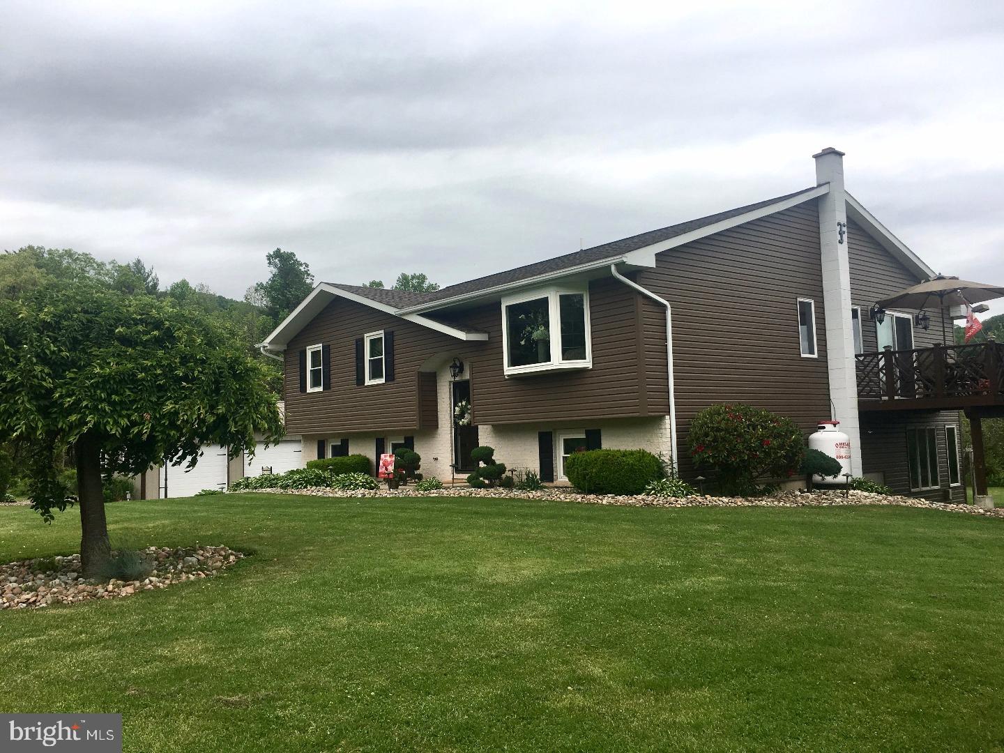 254 Cold Run Road New Ringgold, PA 17960 - Photo 2 of 24 Gallery Image 2