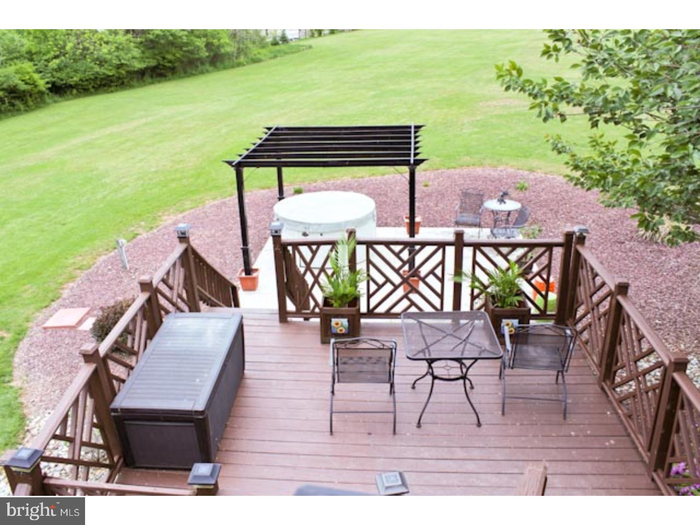 254 Cold Run Road New Ringgold, PA 17960 - Photo 6 of 24 Deck