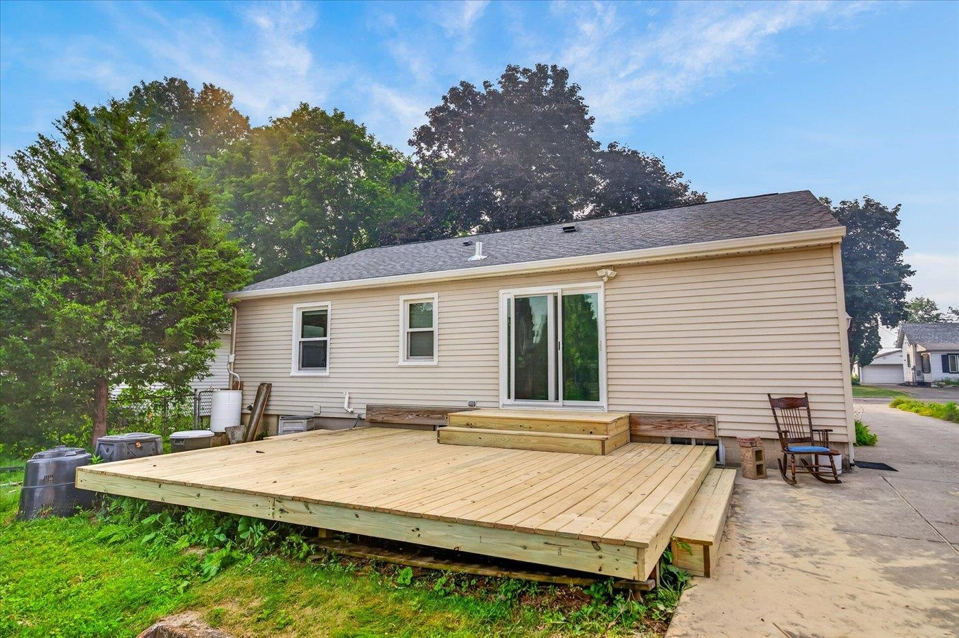 3814 Ridgeway Avenue Madison, WI 53704 - Photo 25 of 35 Gallery Image 25